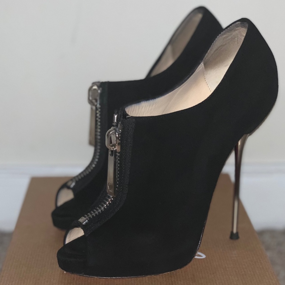 Christian Louboutin Zipito 120 Ankle Boots